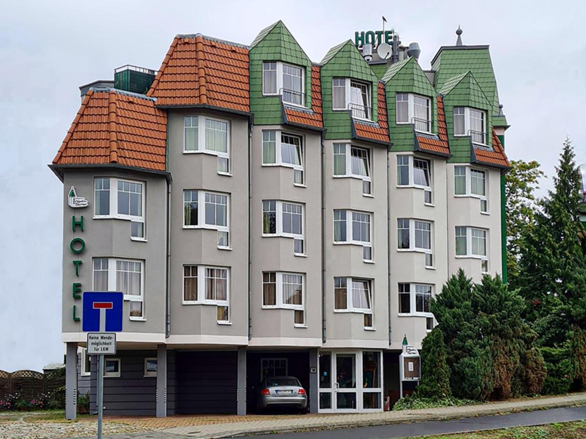 Zum Gruenen Turm Hotel Hohen Neuendorf Eksteriør billede